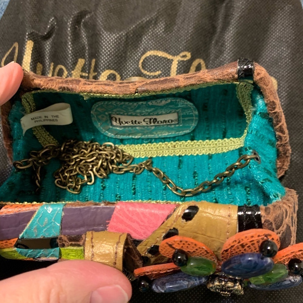 Yvette Floro evening bag - Picture 4 of 11
